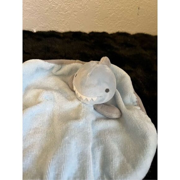 Cloud Island Critters Shark 8 x 8" Terry Cloth Bath Lovey - Picture 2 of 3